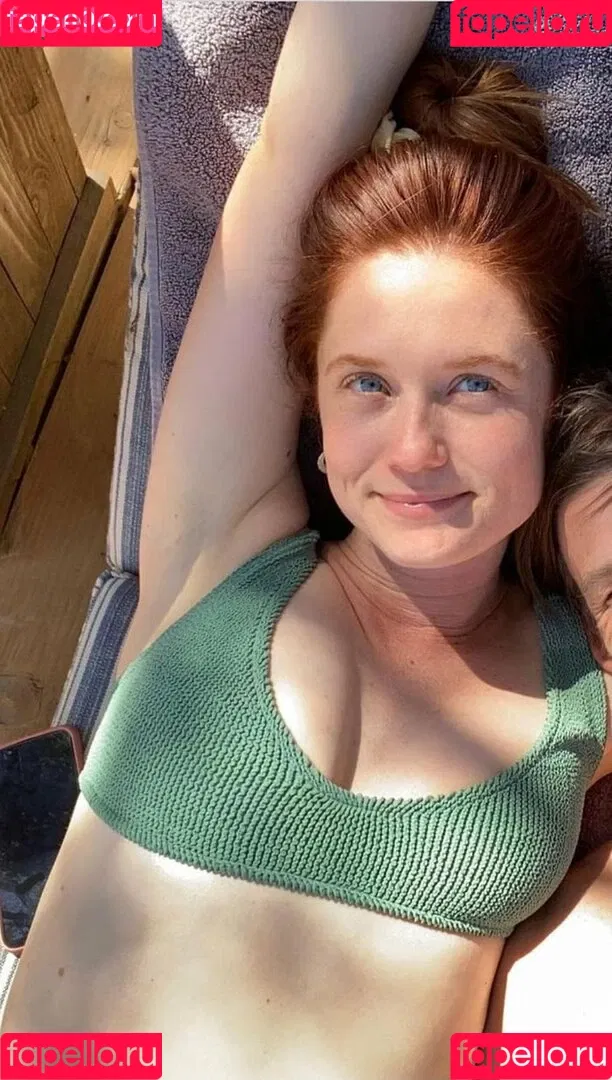 Bonnie Wright Onlyfans Photo Gallery 