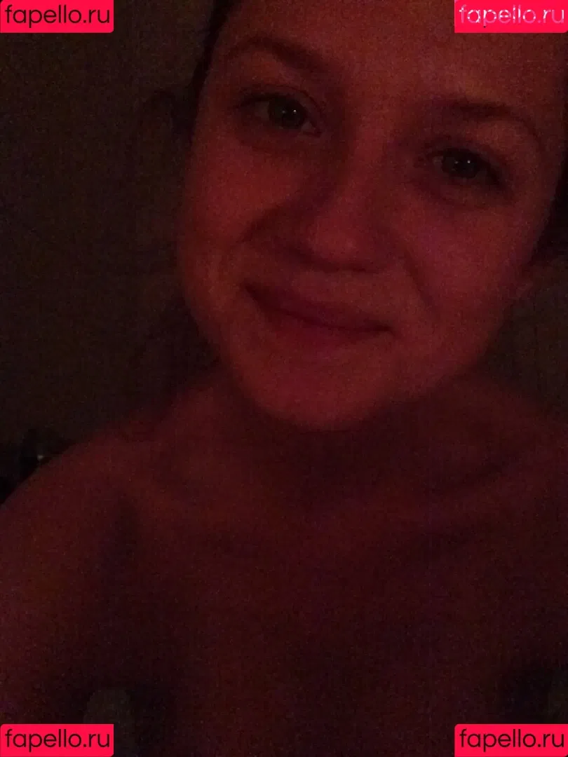 Bonnie Wright Onlyfans Photo Gallery 