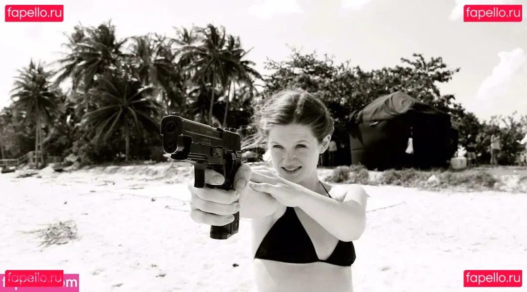 Bonnie Wright Onlyfans Photo Gallery 