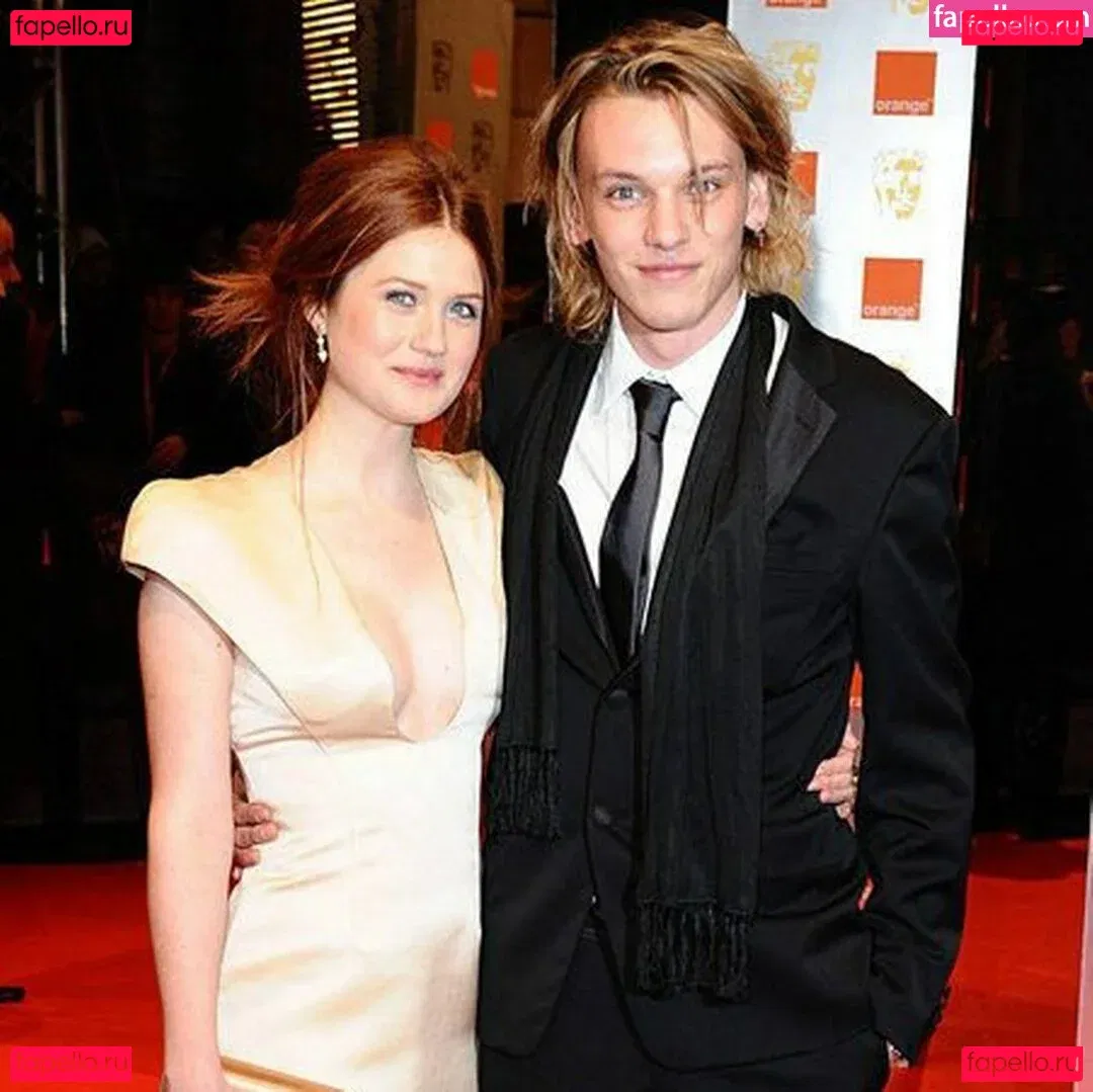 Bonnie Wright Onlyfans Photo Gallery 