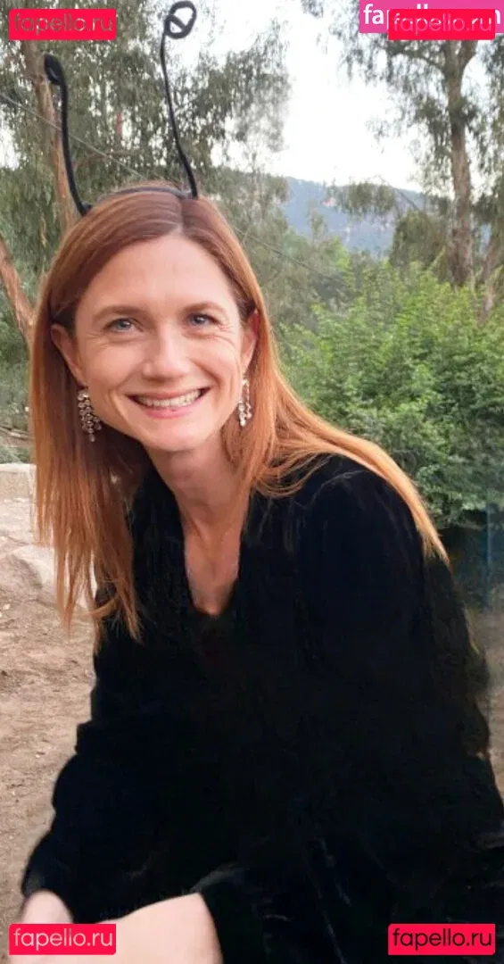 Bonnie Wright Onlyfans Photo Gallery 