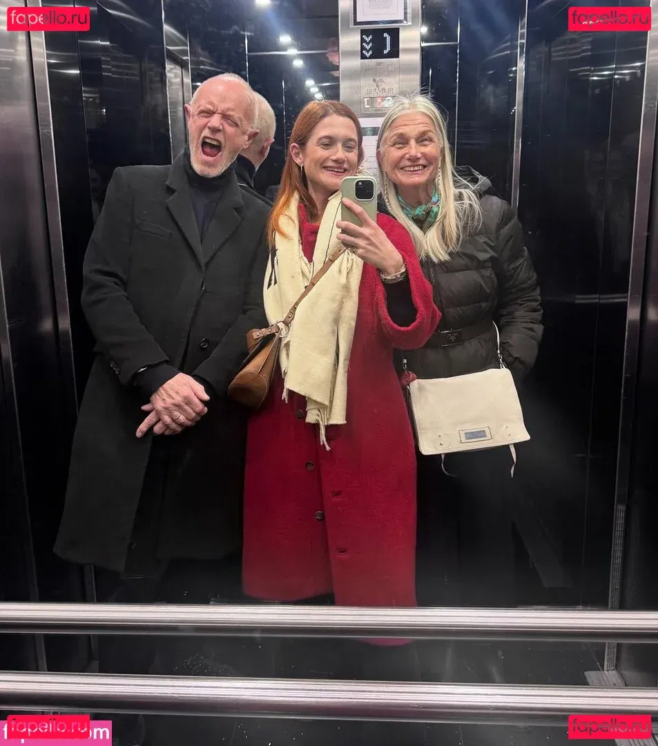 Bonnie Wright Onlyfans Photo Gallery 