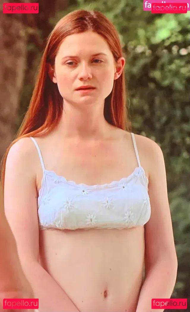 Bonnie Wright Onlyfans Photo Gallery 