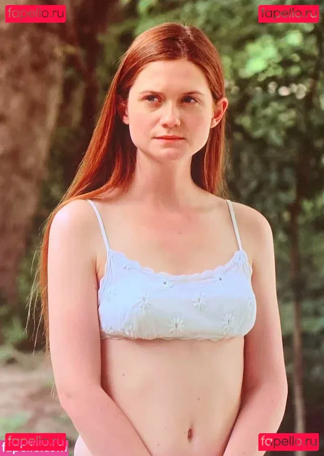 Bonnie Wright Onlyfans Photo Gallery 
