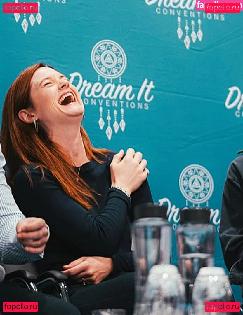 Bonnie Wright Onlyfans Photo Gallery 