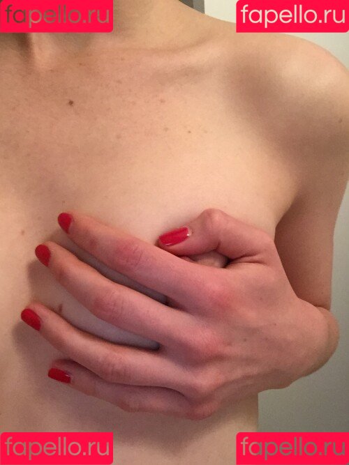 Bonnie Wright Onlyfans Photo Gallery 