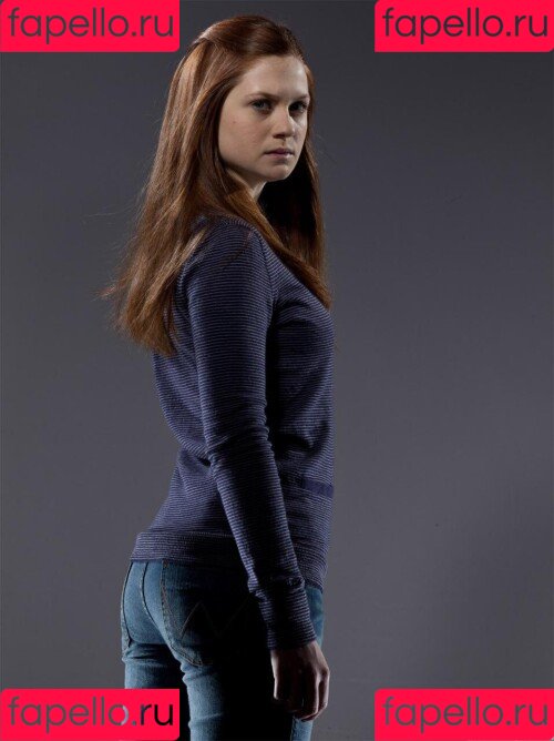 Bonnie Wright Onlyfans Photo Gallery 