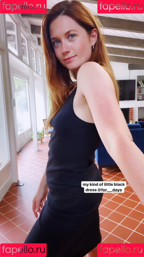 Bonnie Wright Onlyfans Photo Gallery 