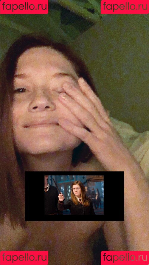 Bonnie Wright Onlyfans Photo Gallery 