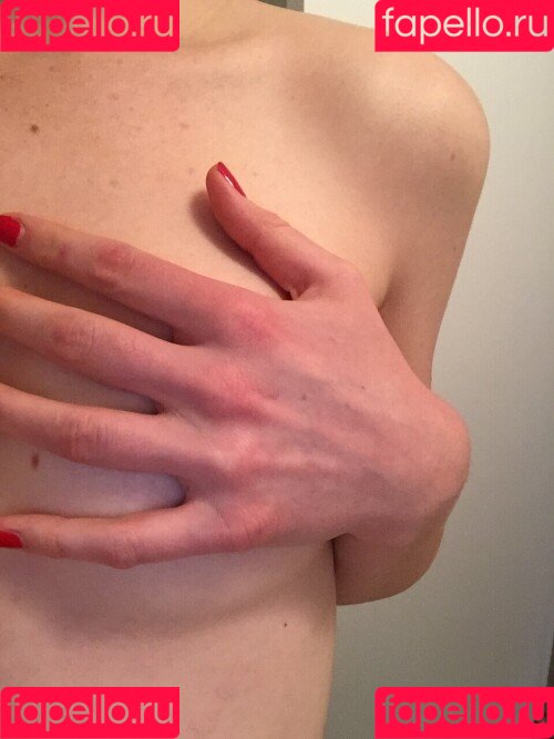 Bonnie Wright Onlyfans Photo Gallery 