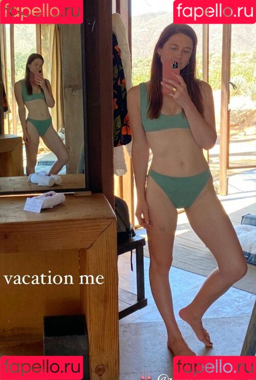 Bonnie Wright Onlyfans Photo Gallery 