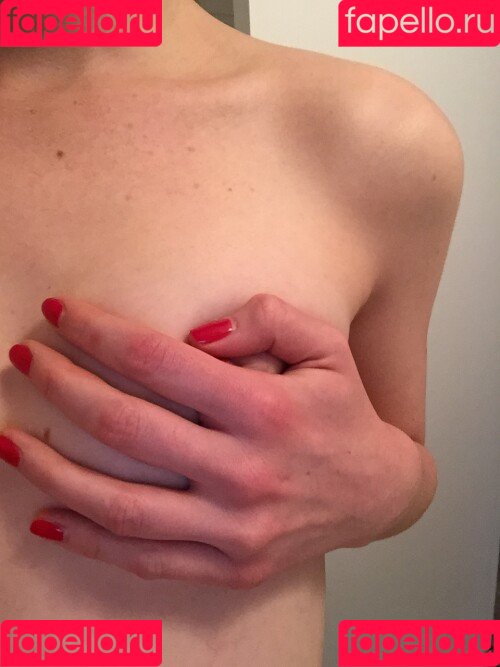 Bonnie Wright Onlyfans Photo Gallery 