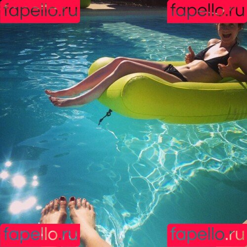 Bonnie Wright Onlyfans Photo Gallery 