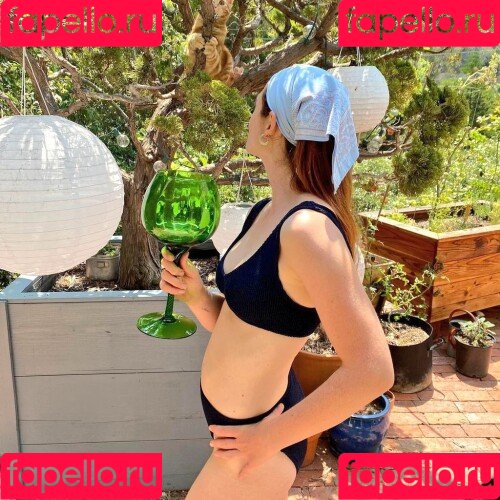 Bonnie Wright Onlyfans Photo Gallery 