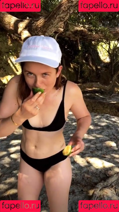 Bonnie Wright Onlyfans Photo Gallery 