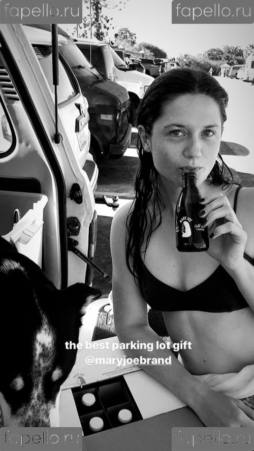 Bonnie Wright Onlyfans Photo Gallery 