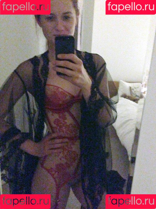 Bonnie Wright Onlyfans Photo Gallery 