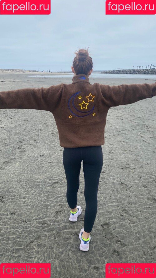 Bonnie Wright Onlyfans Photo Gallery 