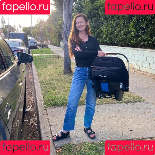 Bonnie Wright Onlyfans Photo Gallery 