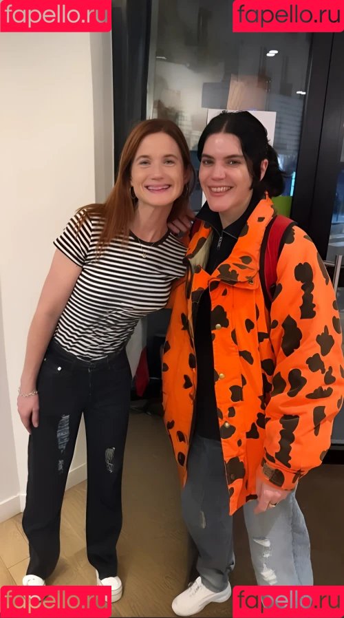 Bonnie Wright Onlyfans Photo Gallery 