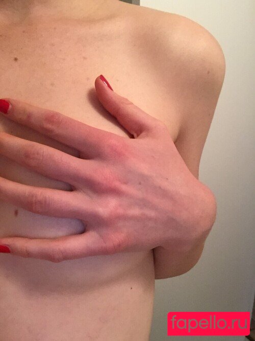 Bonnie Wright Onlyfans Photo Gallery 