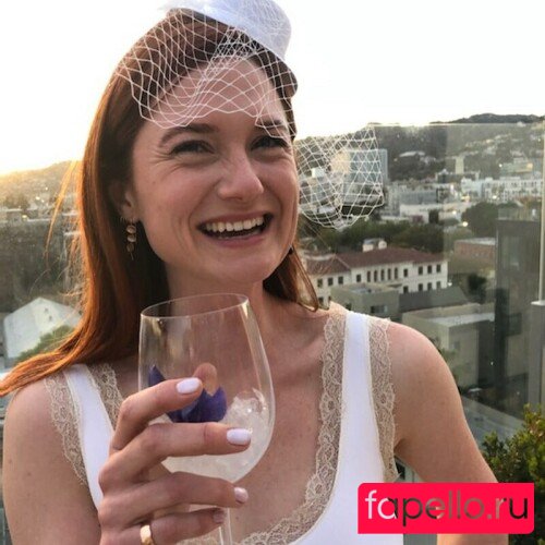 Bonnie Wright Onlyfans Photo Gallery 