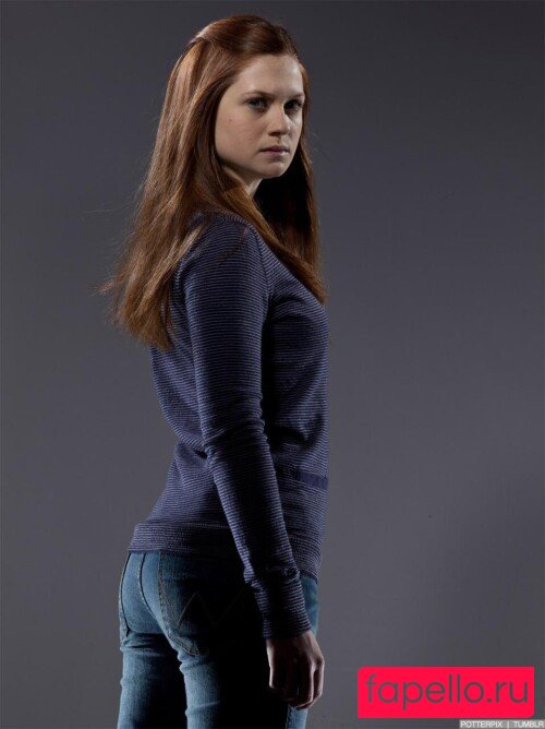 Bonnie Wright Onlyfans Photo Gallery 