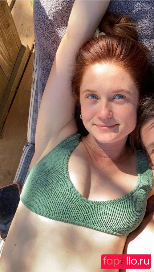 Bonnie Wright Onlyfans Photo Gallery 