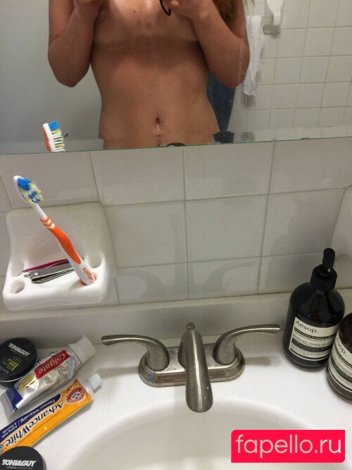 Bonnie Wright Onlyfans Photo Gallery 