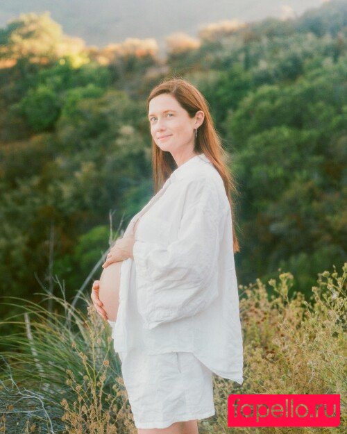Bonnie Wright Onlyfans Photo Gallery 