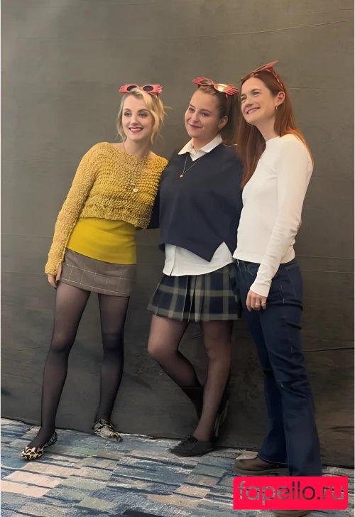 Bonnie Wright Onlyfans Photo Gallery 