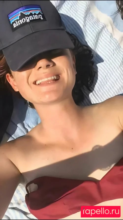 Bonnie Wright Onlyfans Photo Gallery 