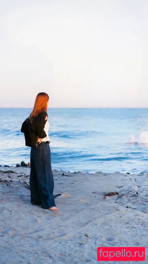 Bonnie Wright Onlyfans Photo Gallery 