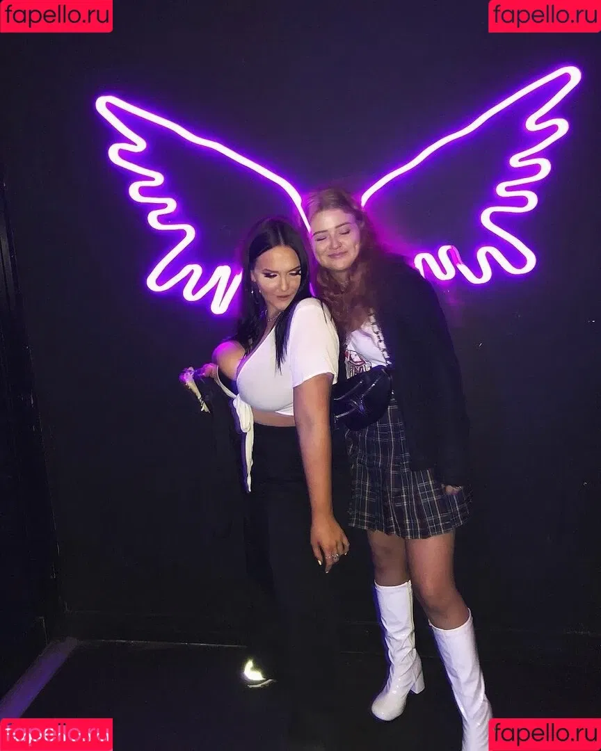 Tayla Cooper Onlyfans Photo Gallery 