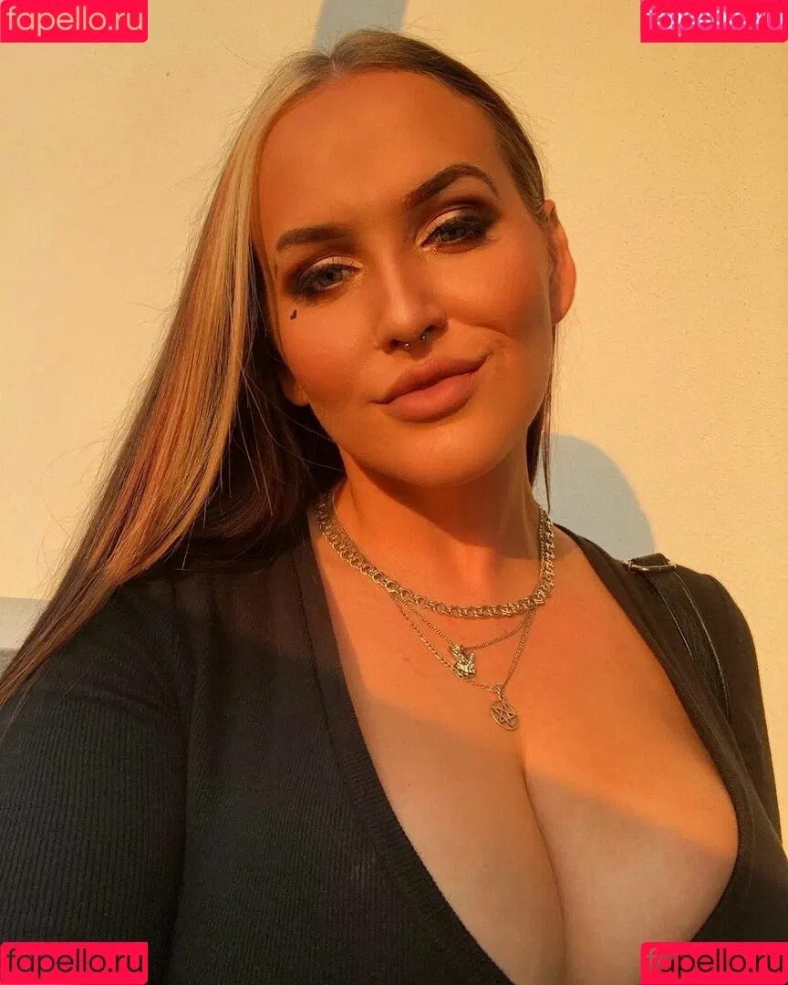 Tayla Cooper Onlyfans Photo Gallery 