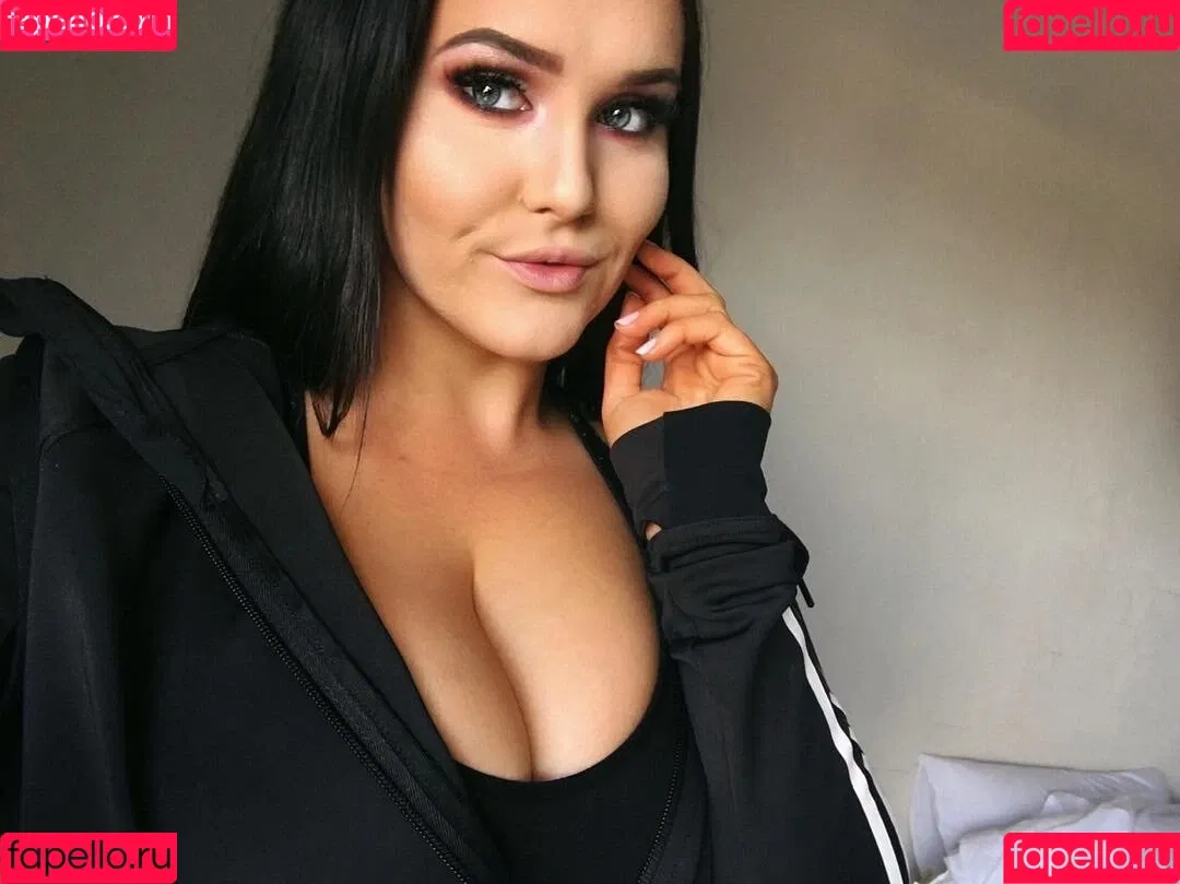 Tayla Cooper Onlyfans Photo Gallery 