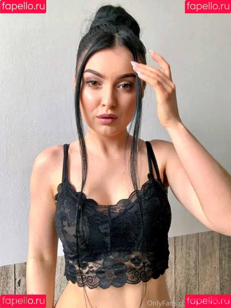 belladiablo Onlyfans Photo Gallery 