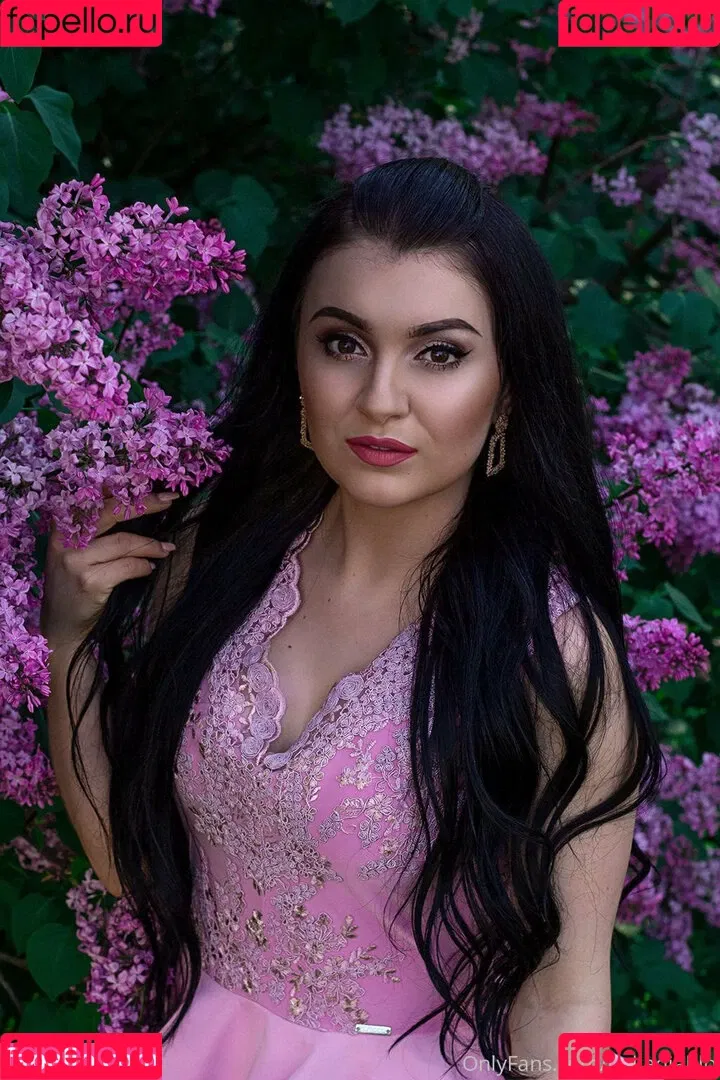belladiablo Onlyfans Photo Gallery 