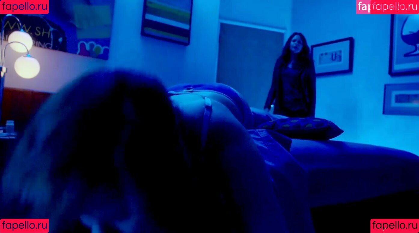 Mary Mouser Onlyfans Photo Gallery 