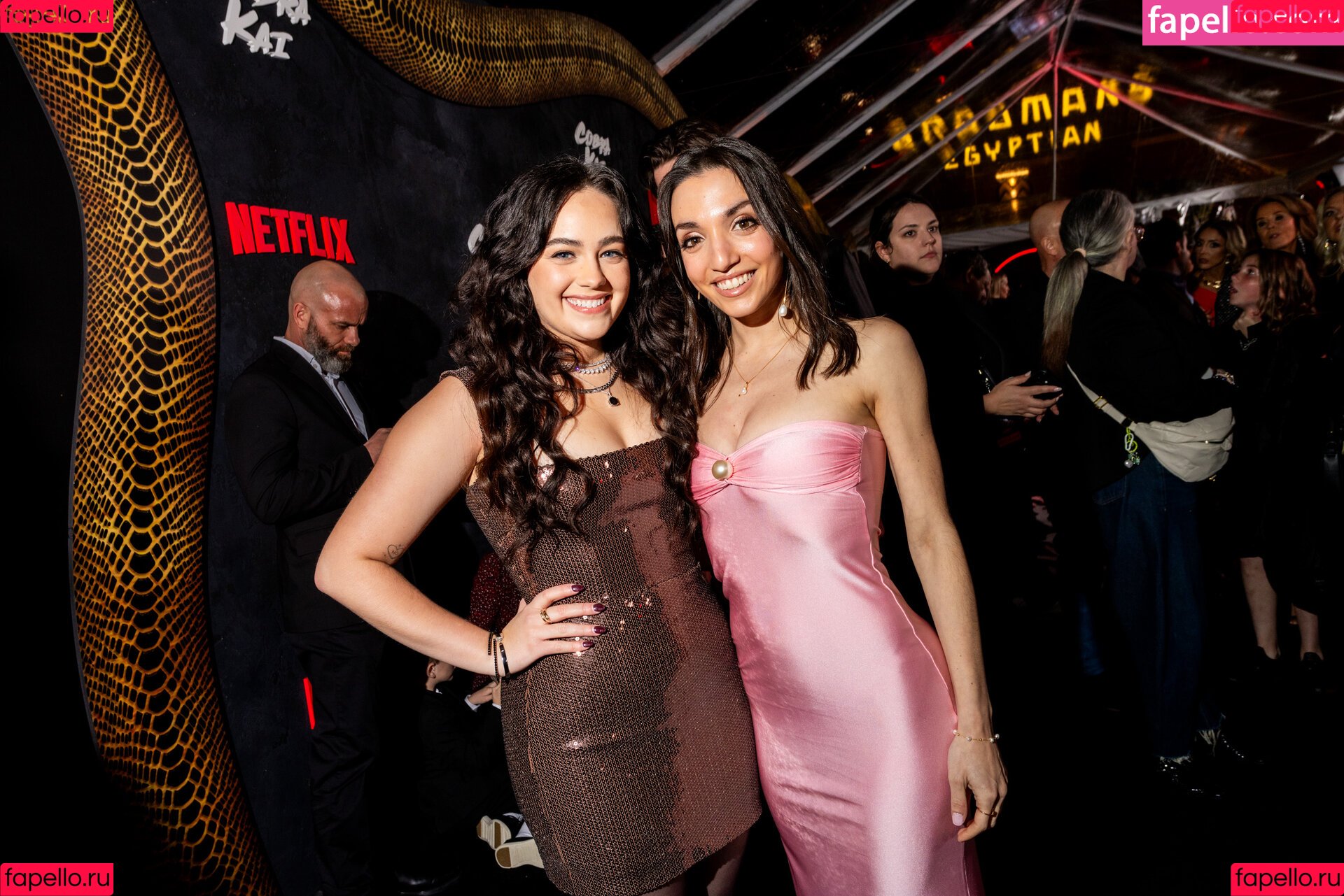 Mary Mouser Onlyfans Photo Gallery 