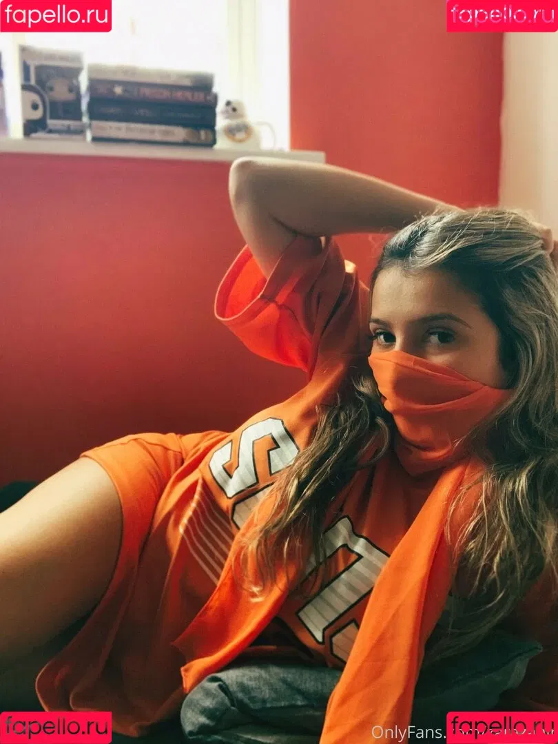 Zara Zahir Onlyfans Photo Gallery 