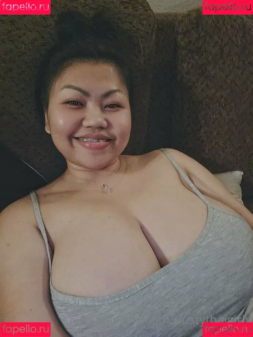 bustythaigirlx Onlyfans Photo Gallery 