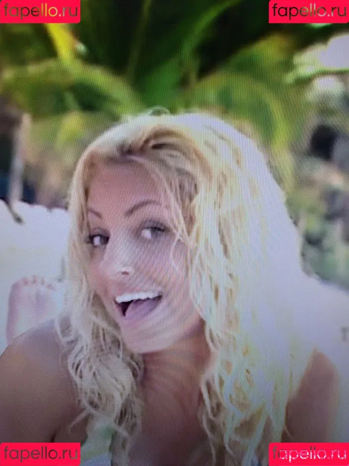 Trish Stratus Onlyfans Photo Gallery 