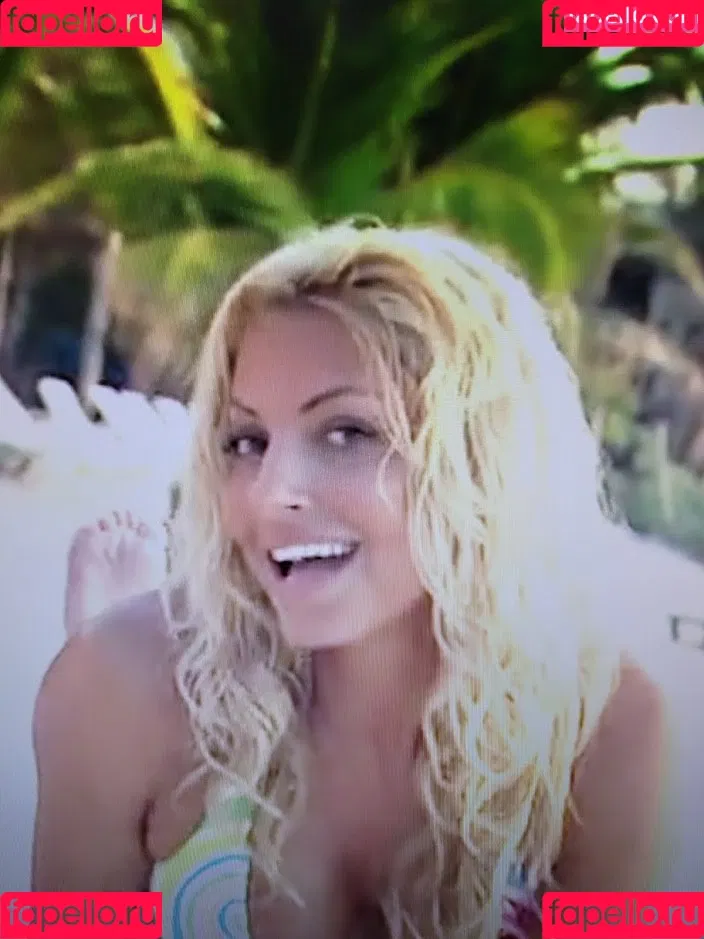 Trish Stratus Onlyfans Photo Gallery 