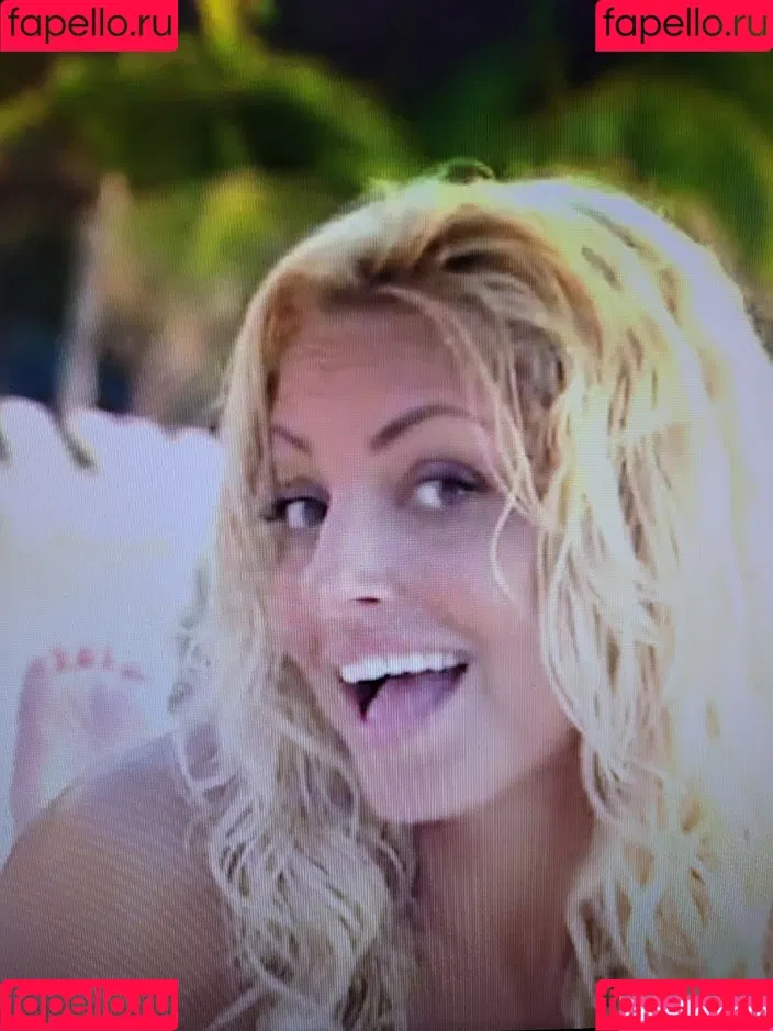 Trish Stratus Onlyfans Photo Gallery 