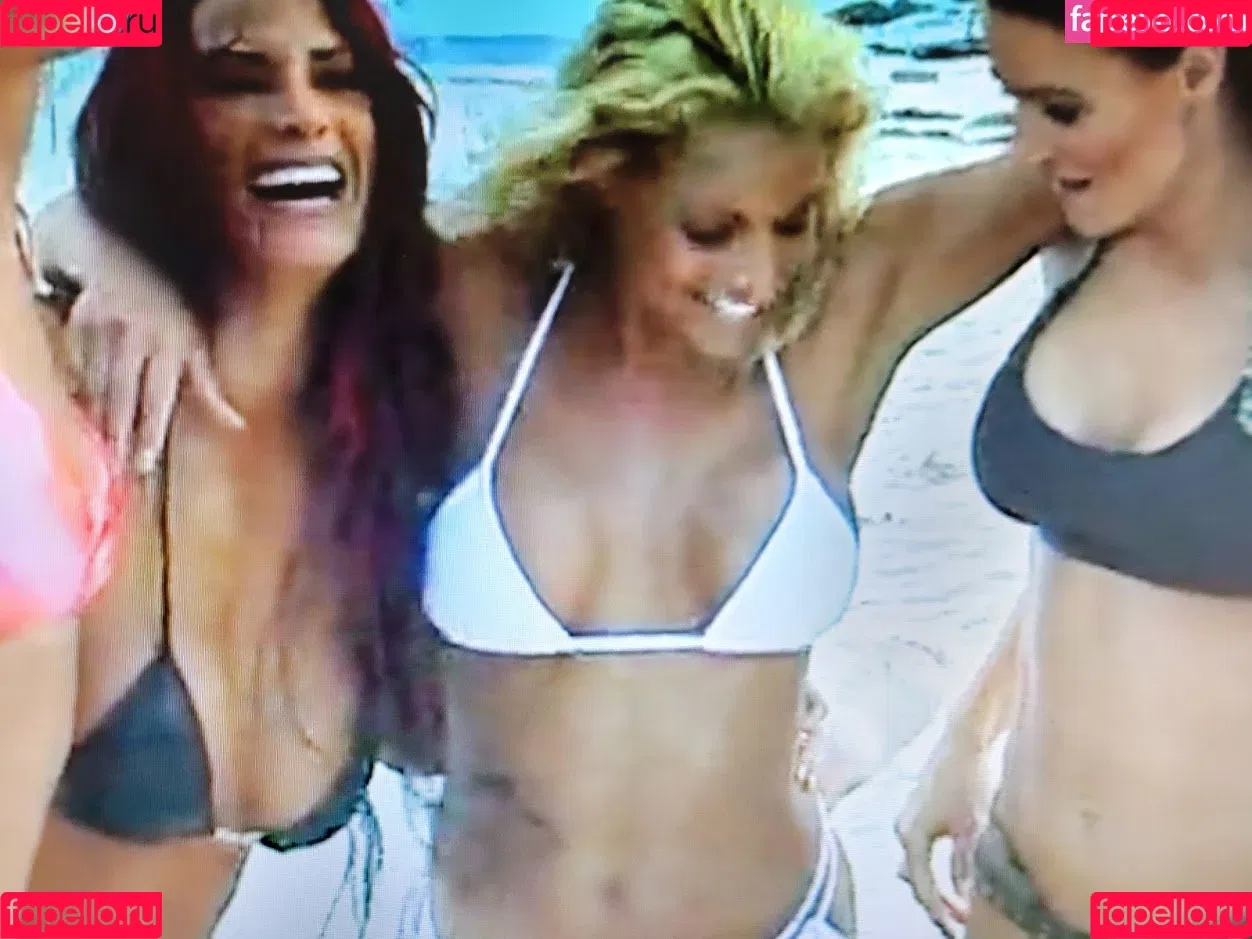Trish Stratus Onlyfans Photo Gallery 