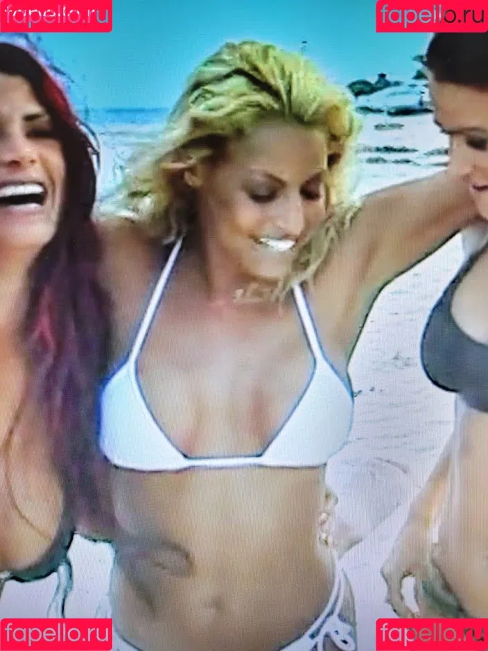 Trish Stratus Onlyfans Photo Gallery 