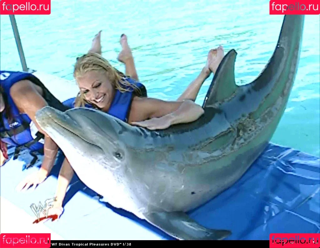 Trish Stratus Onlyfans Photo Gallery 
