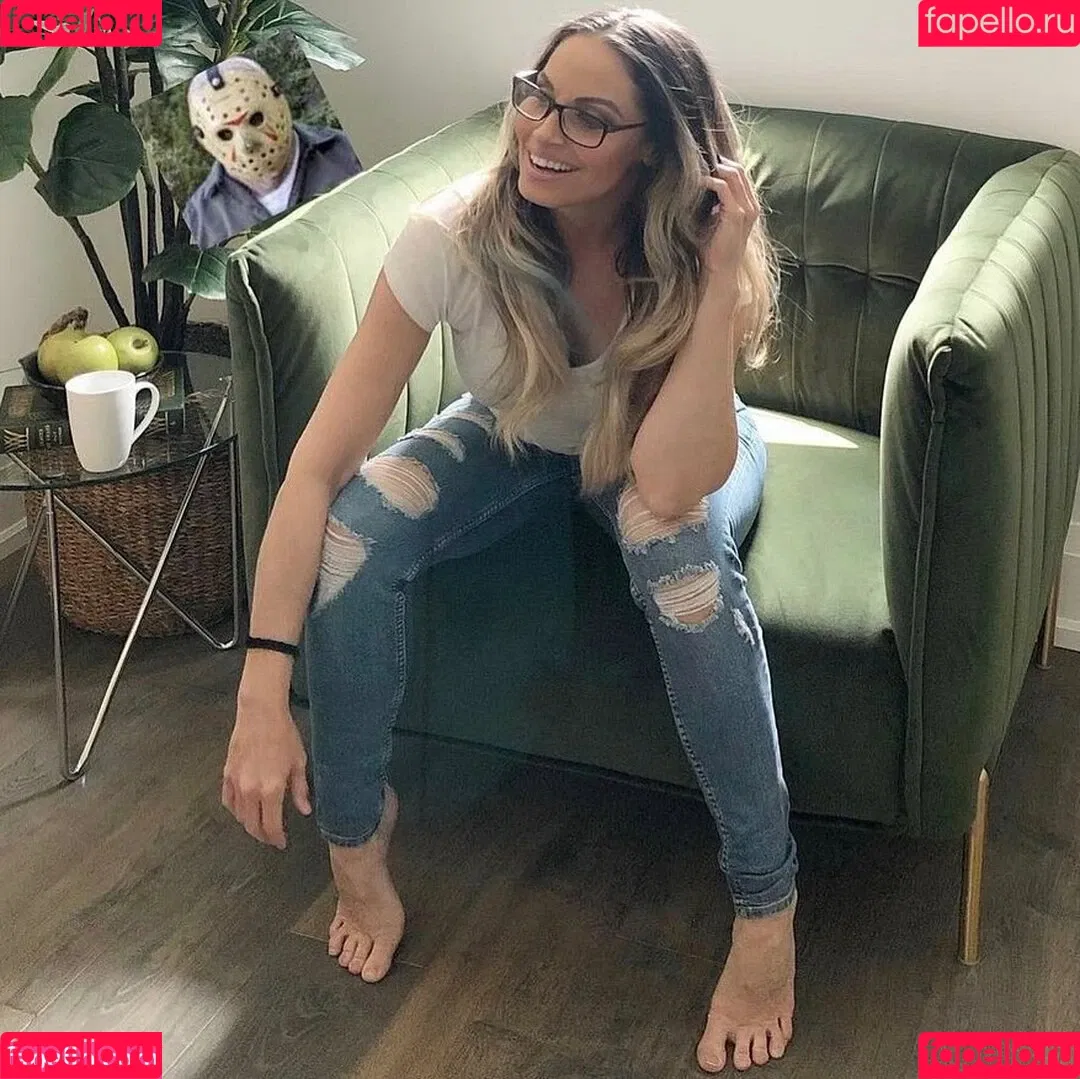 Trish Stratus Onlyfans Photo Gallery 