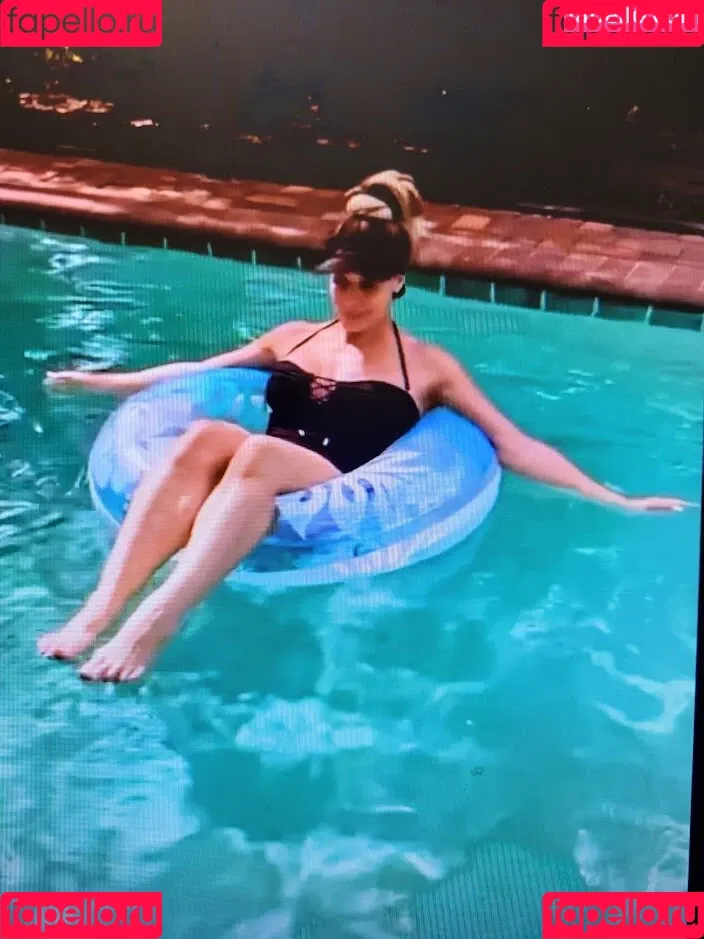 Trish Stratus Onlyfans Photo Gallery 